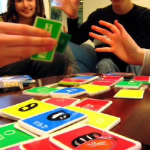 Jakie są zasady gry w Uno?